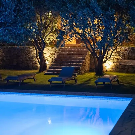 Quiet Near Split, Heated Pool, View, Nature Вилла