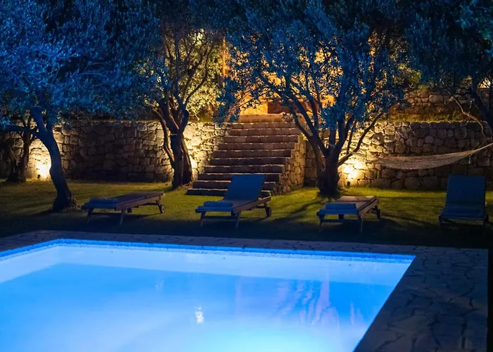 Quiet Near Split, Heated Pool, View, Nature Villa