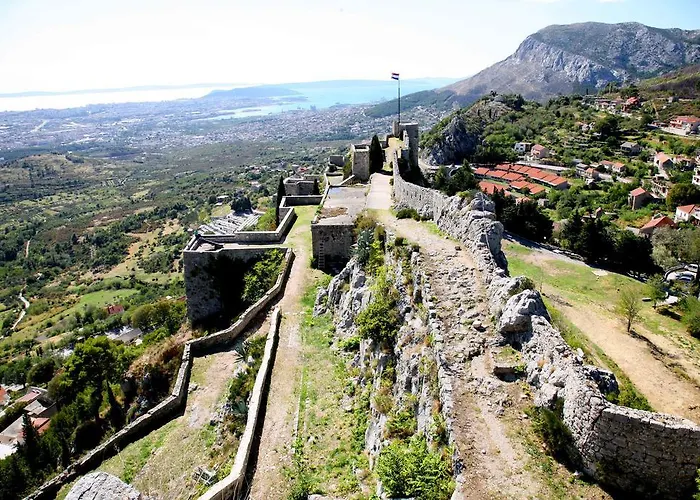 Holiday Home Radic, Heated Pool, Nature & Near Split